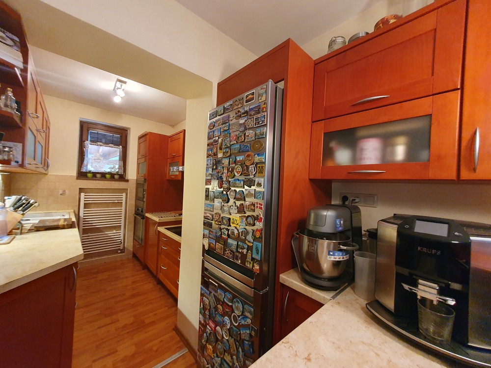 Architektka Olga - Rozšíření kuchyně do jídelny - celkový pohled - 01